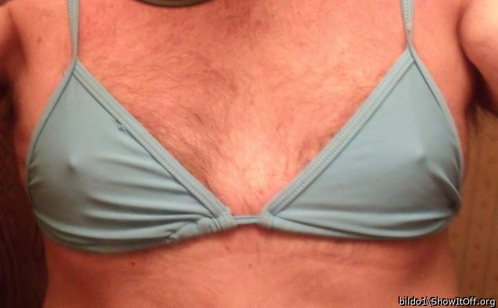 Show me your man tits and nips!