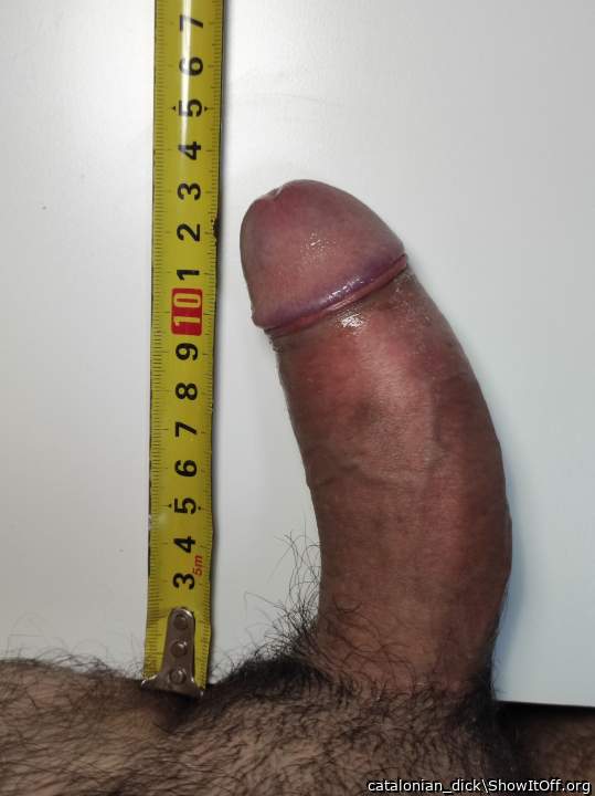 one of my most viewed pic is a cock measurement, so there it goes another one =)