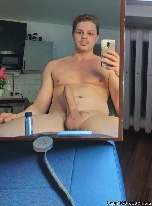 Love to jerk in front of the mirror