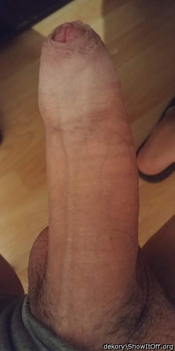 Adult image from dekory