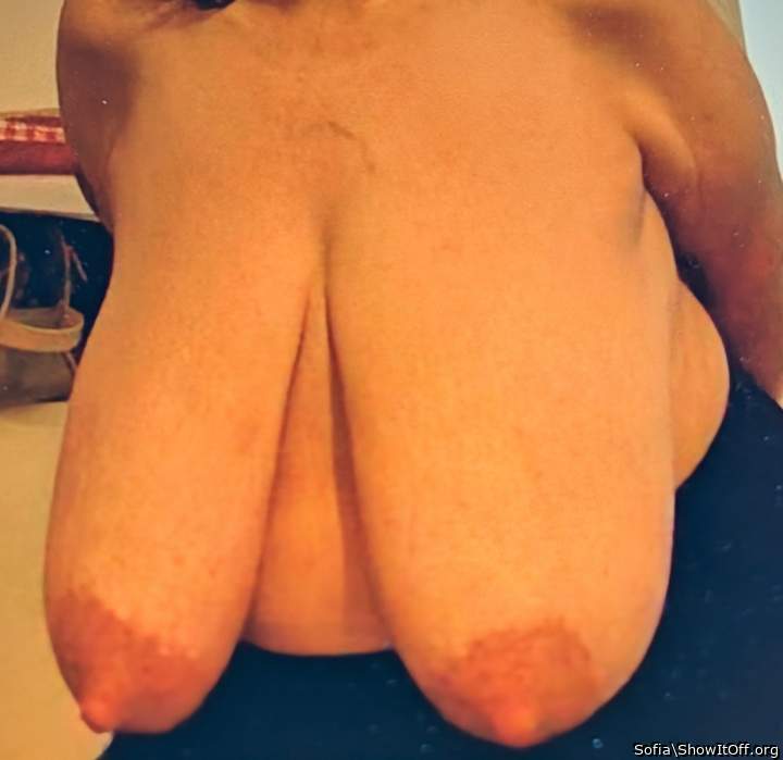 My black kids were always sucking/pulling my tits,no wonder they`re long/saggy