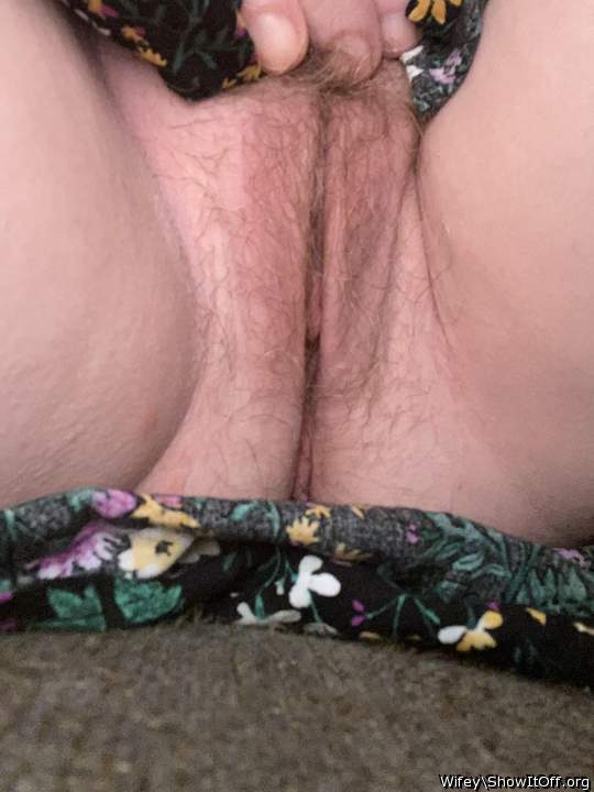 Such a long pussy slit 😘