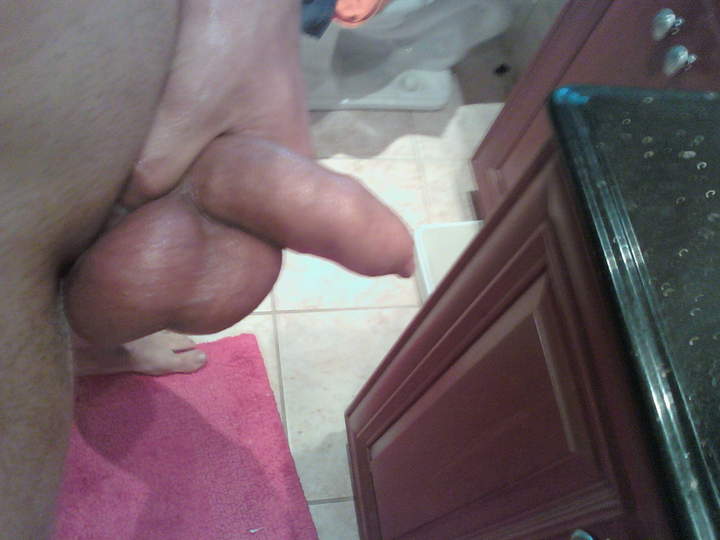 Adult image from Uncut_Guy