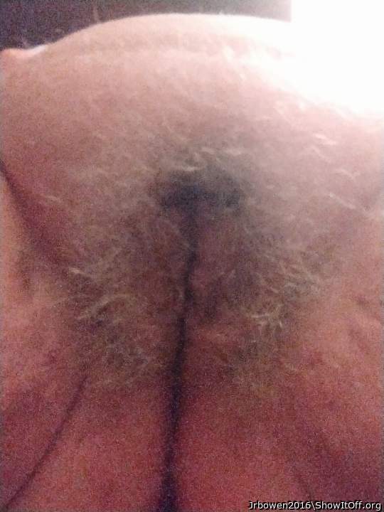 This fat cunt feels so good she loves a hard pounding and balls deep creampie
