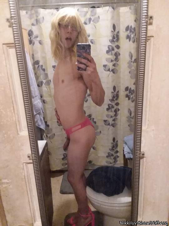 Adult image from Nikkiluv
