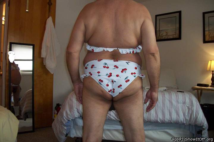 Adult image from ag691