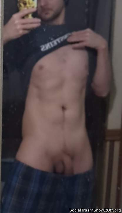 Amazing cock and body 