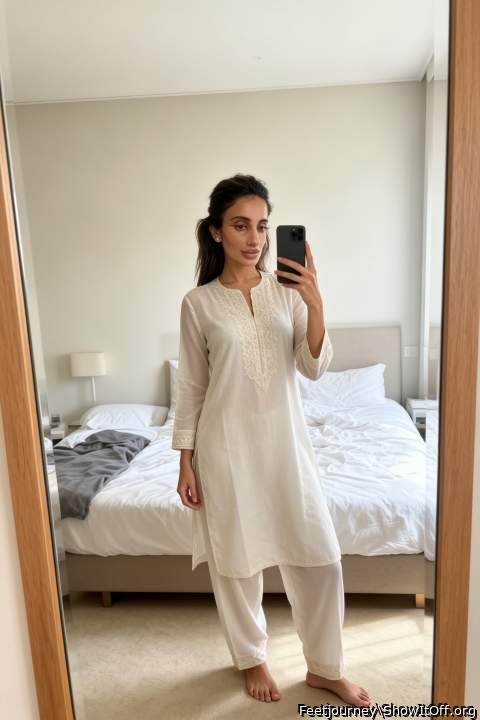 Adult image from Feetjourney