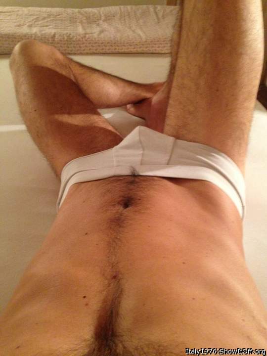 Adult image from Italy1976