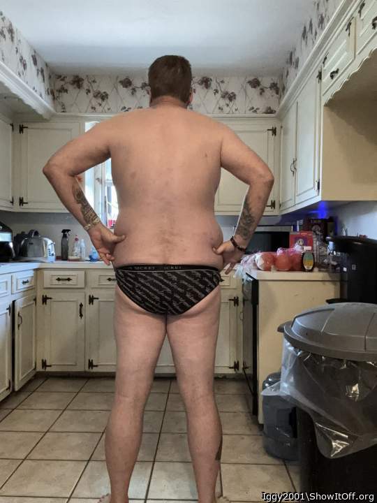 Adult image from Iggy2001