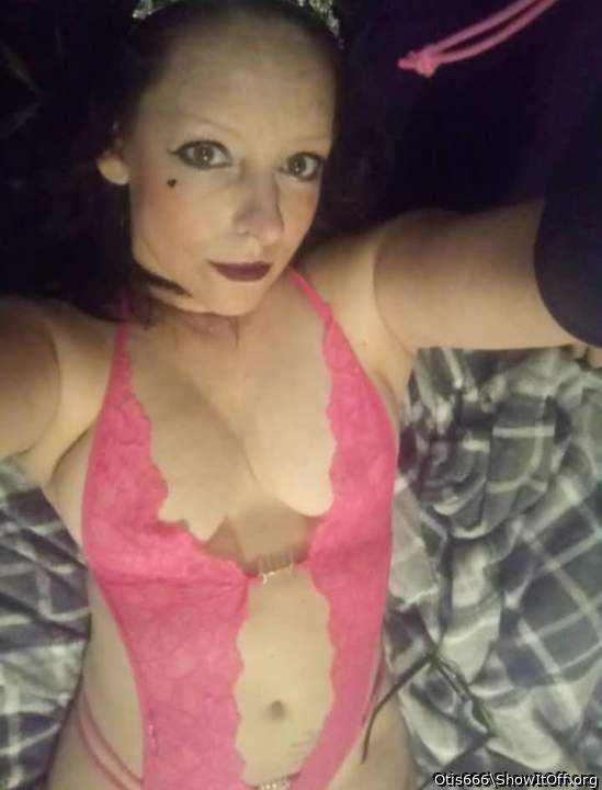 Adult image from Otis666