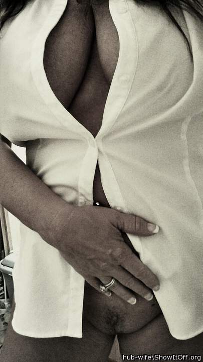 Such a sexy picture, love your tits and pussy 