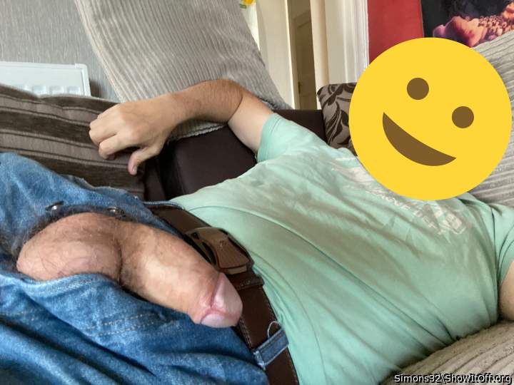 I'd love to worship, suck a load from your hot thick cock 