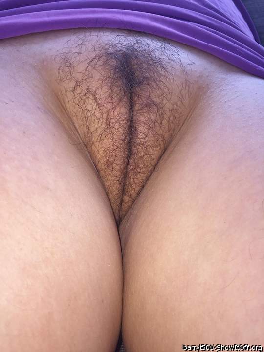 pussy under dress2