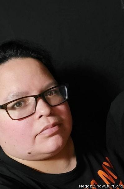 Holiday selfie lol I look so serious! Happy holidays everyone!