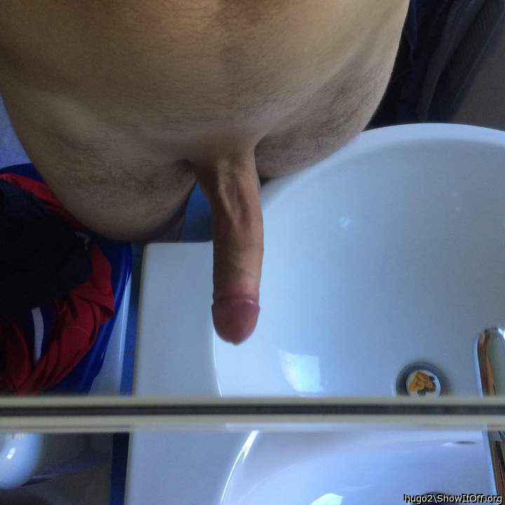 Adult image from hugo2