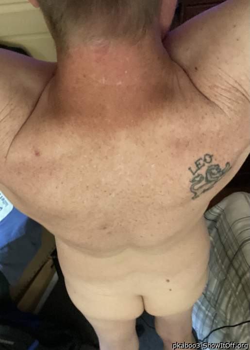So many �front side� pics. I get it. Well, here�s my ass lol