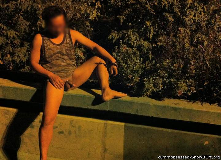 Adult image from cummobsessed