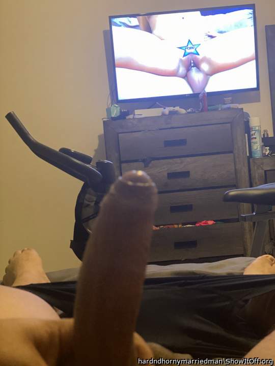 Adult image from hardndhornymarriedman