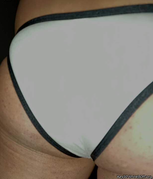 Adult image from Key20